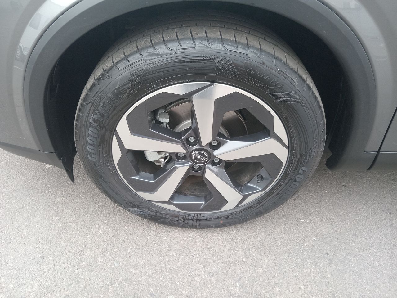 NISSAN - 17