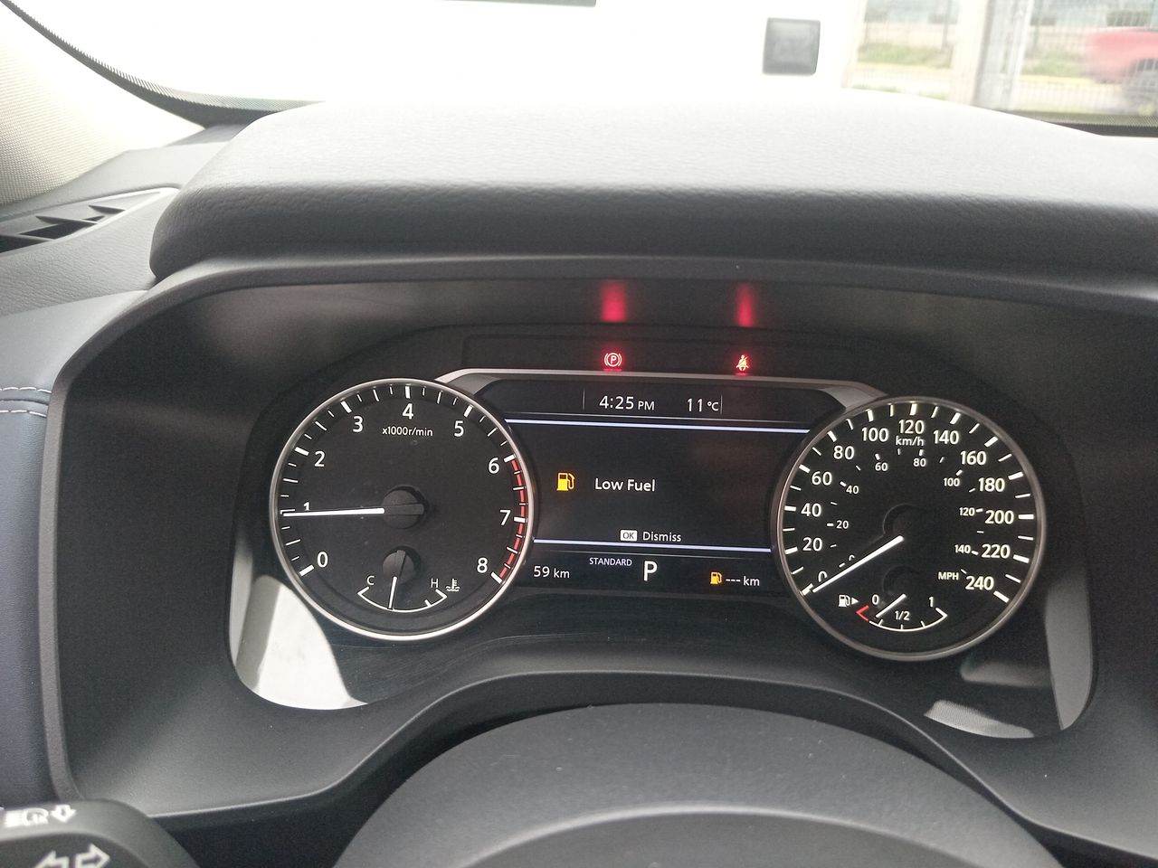 NISSAN - 27