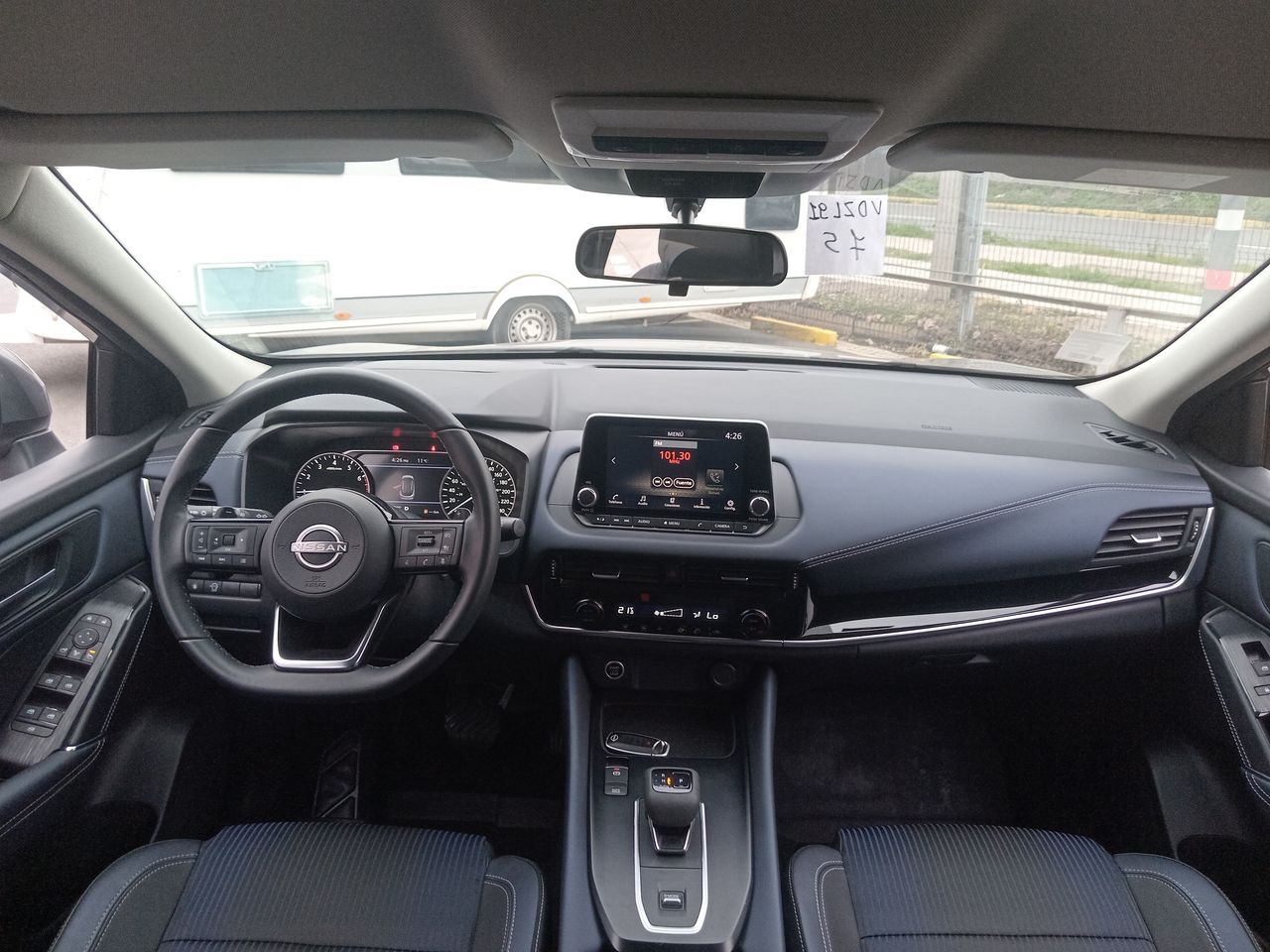 NISSAN - 32