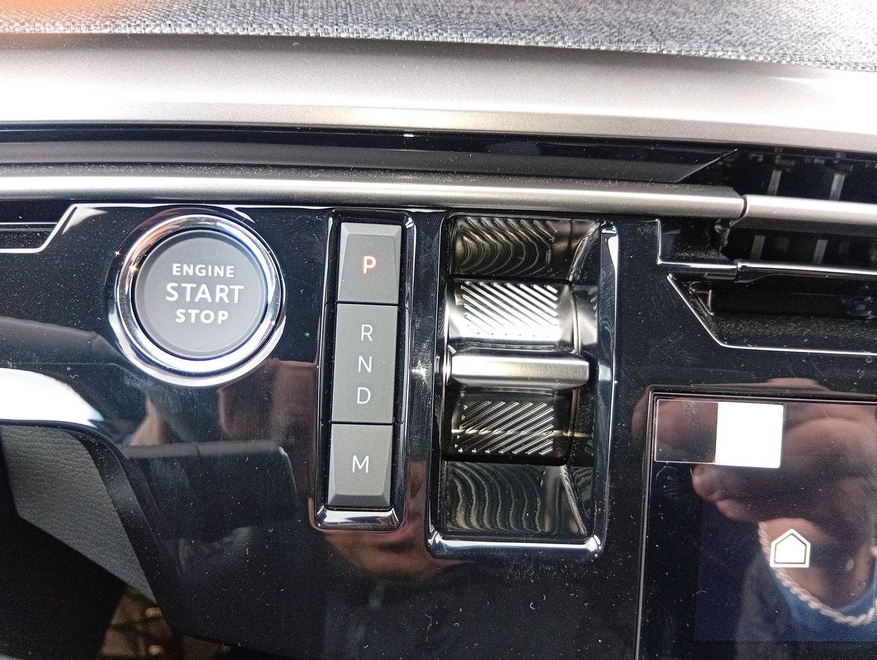 PEUGEOT - 28