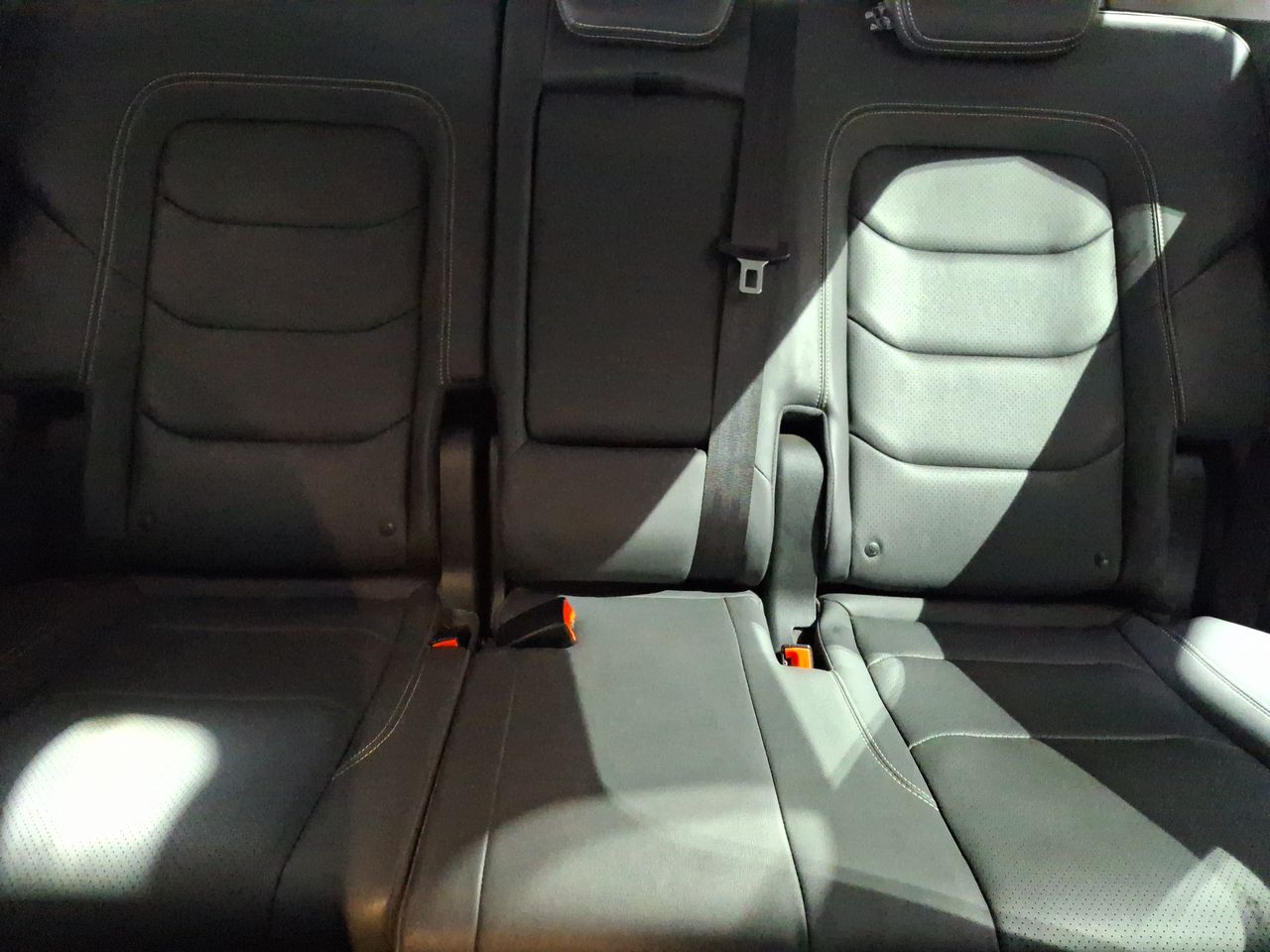 Jetour X70 — foto 35 de 37