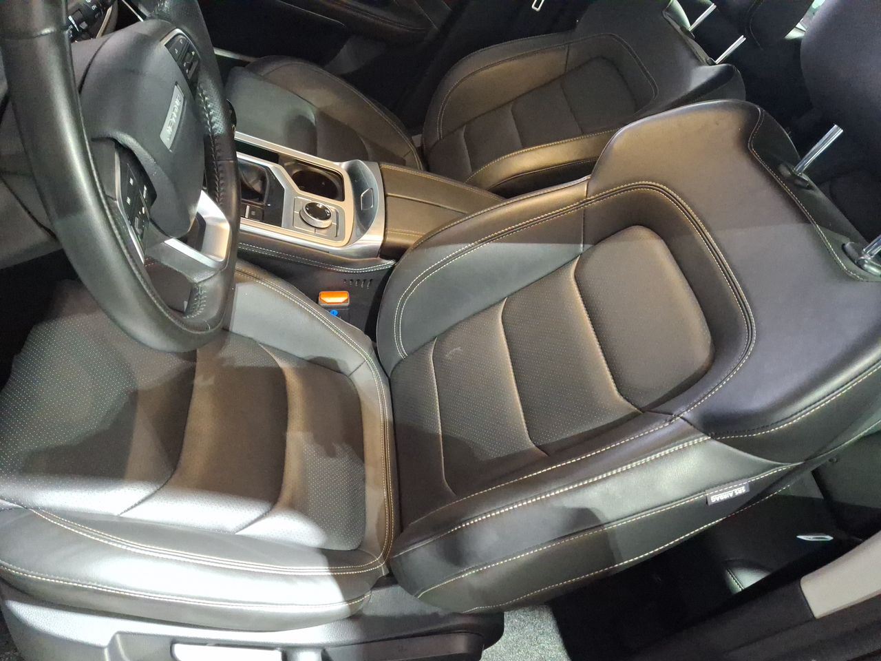 Jetour X70 — foto 24 de 37