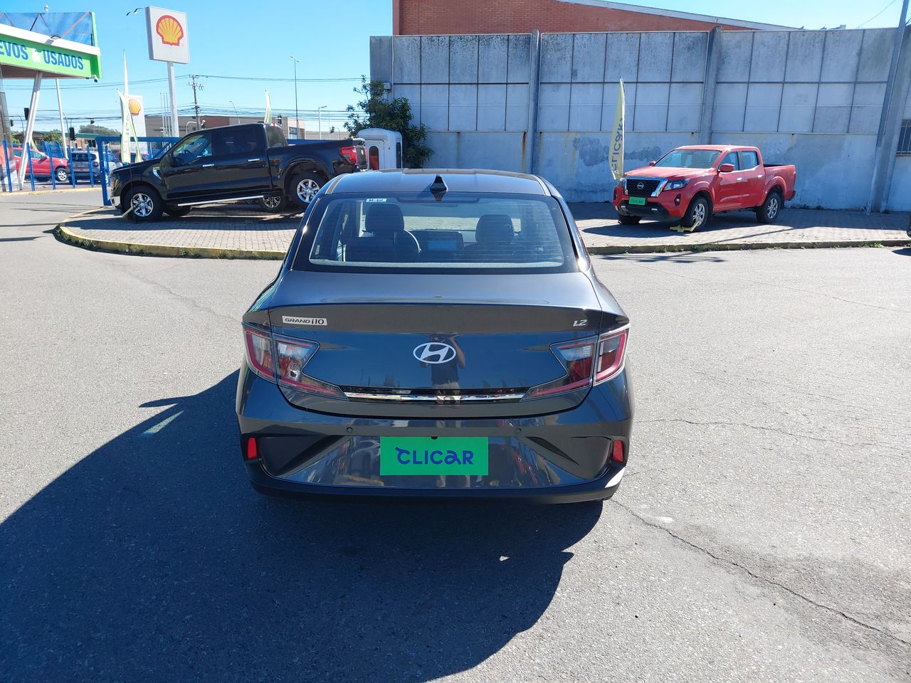 HYUNDAI - 6