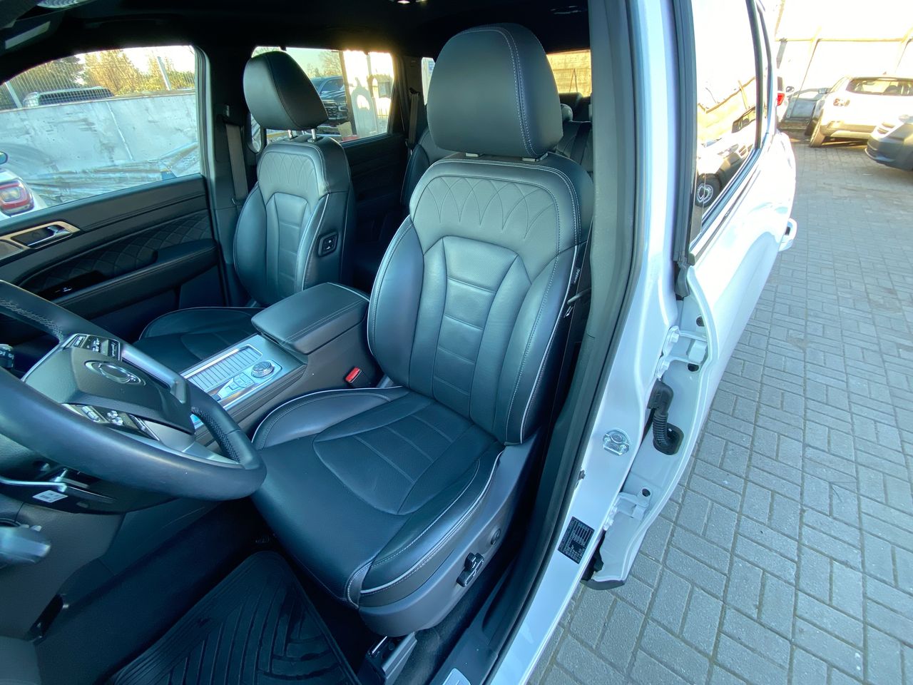 SSANGYONG - 17