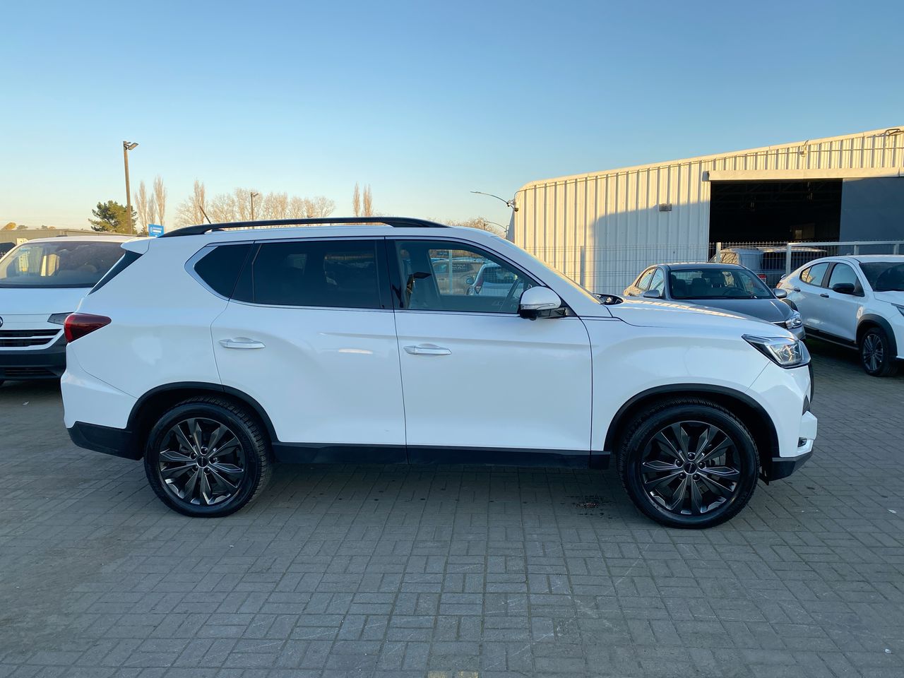 SSANGYONG - 8
