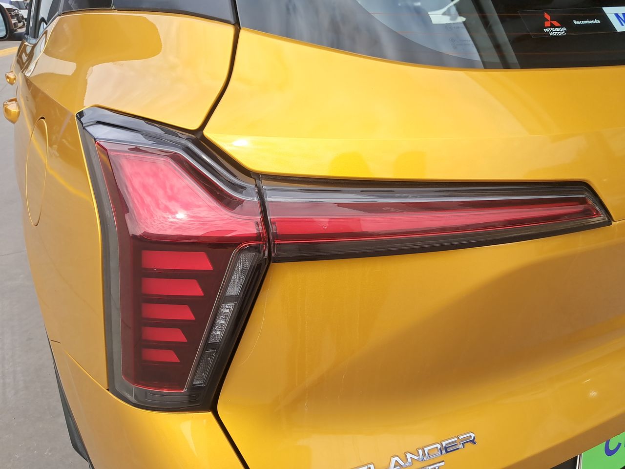 MITSUBISHI - 19