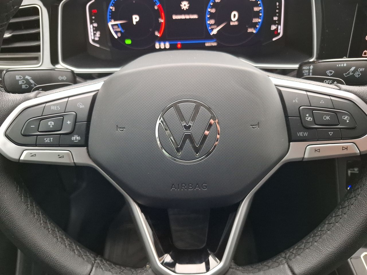 VOLKSWAGEN - 26