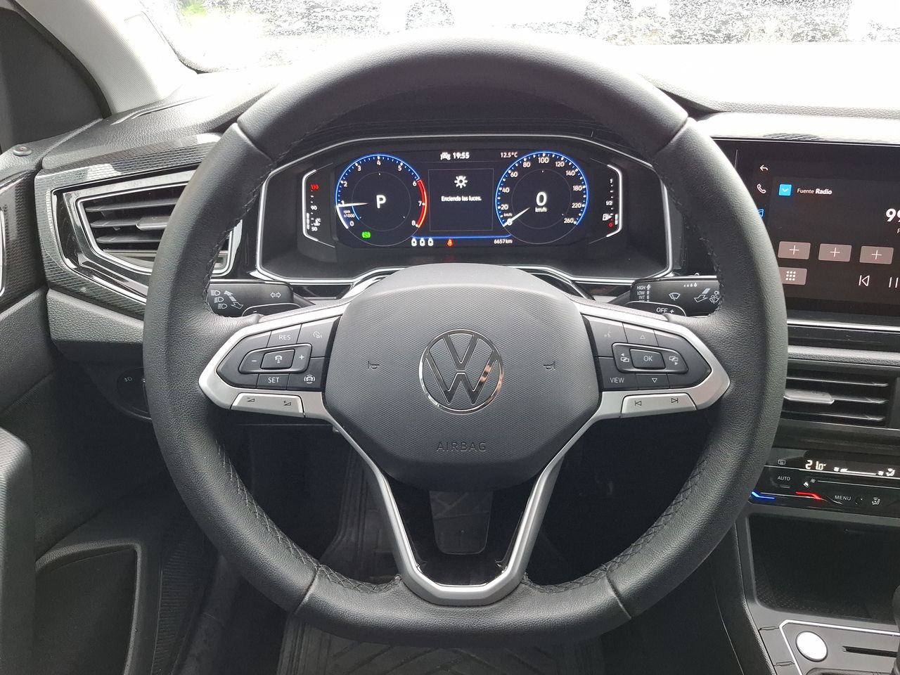 VOLKSWAGEN - 25