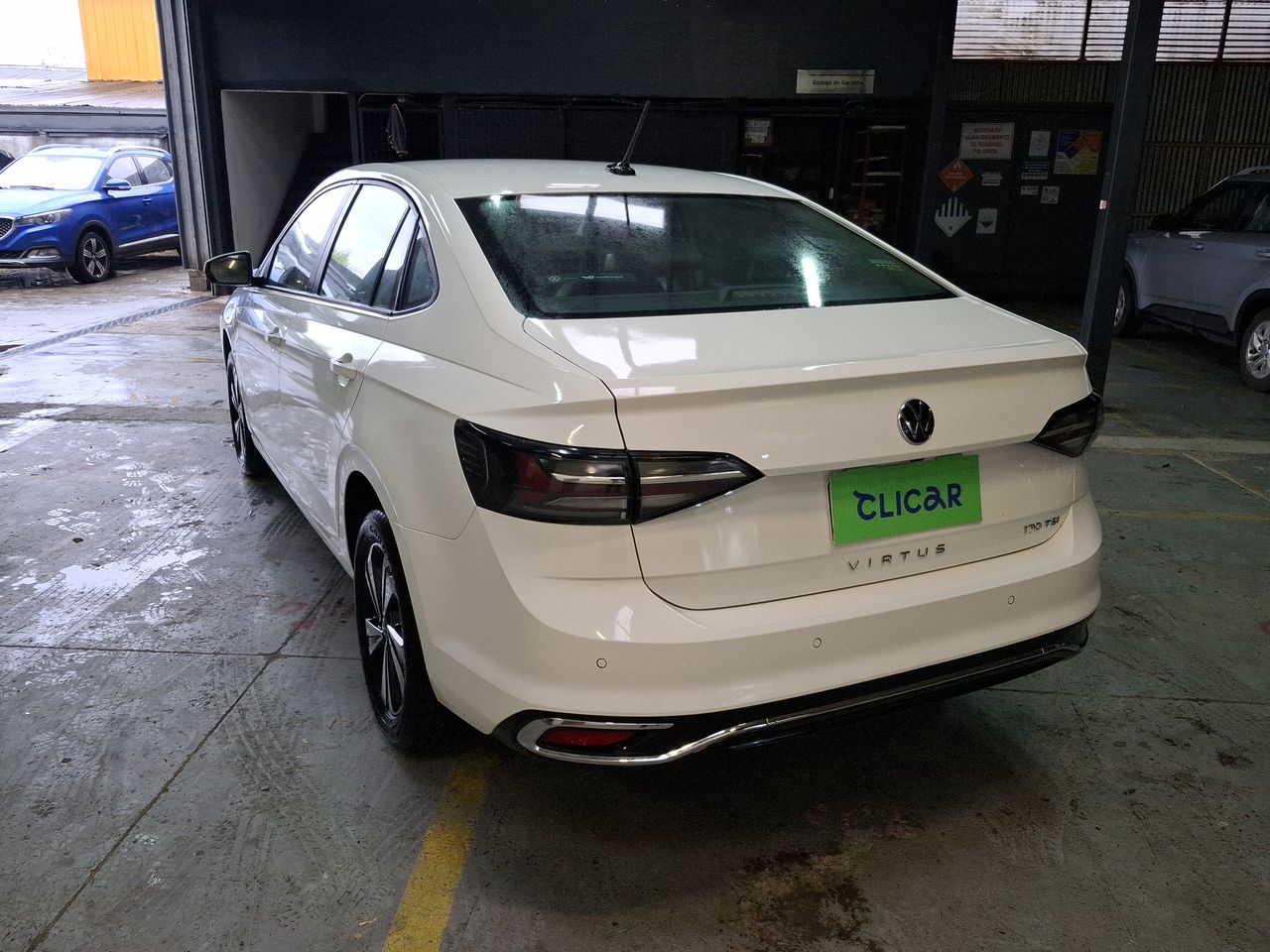 VOLKSWAGEN - 5
