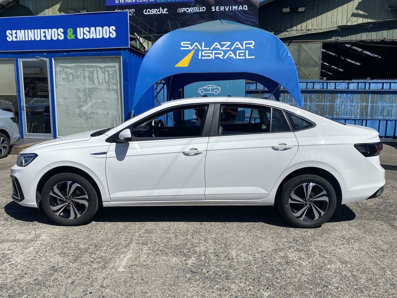 VOLKSWAGEN - 4