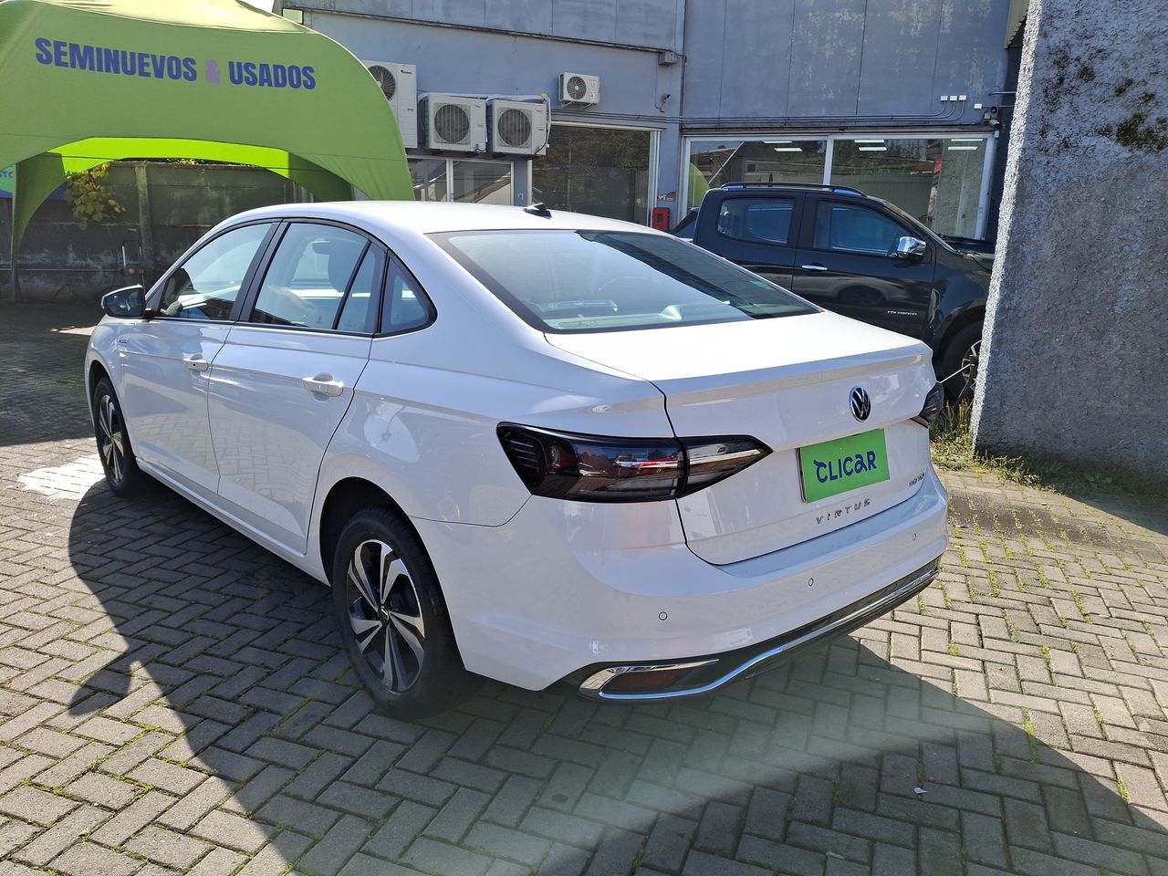 VOLKSWAGEN - 5