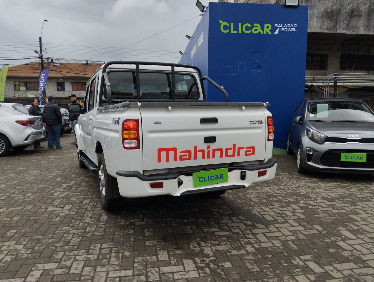 MAHINDRA - 8