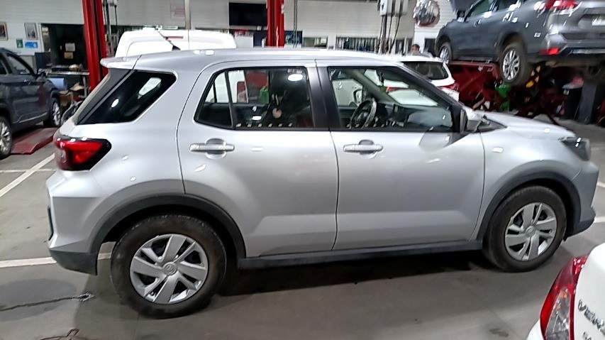 TOYOTA - 3