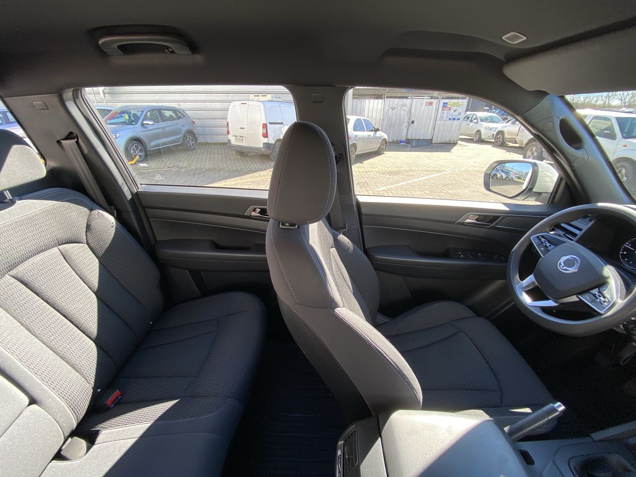 SsangYong Musso — foto 8 de 28