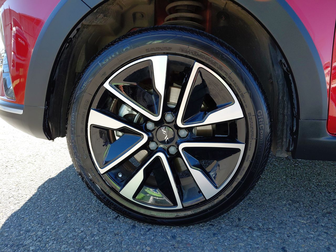 Volkswagen Taos — foto 8 de 25