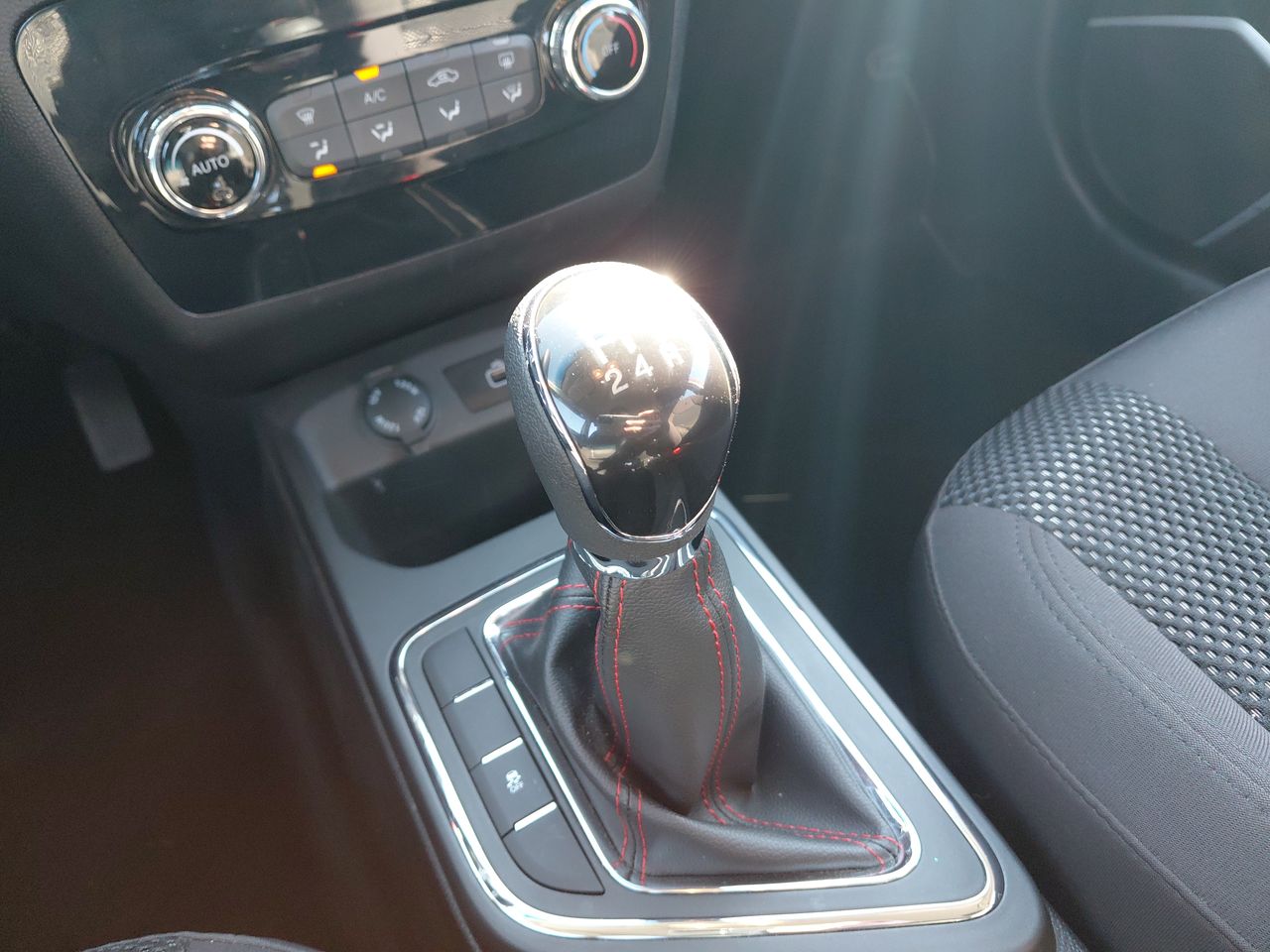 Volkswagen Taos — foto 22 de 25