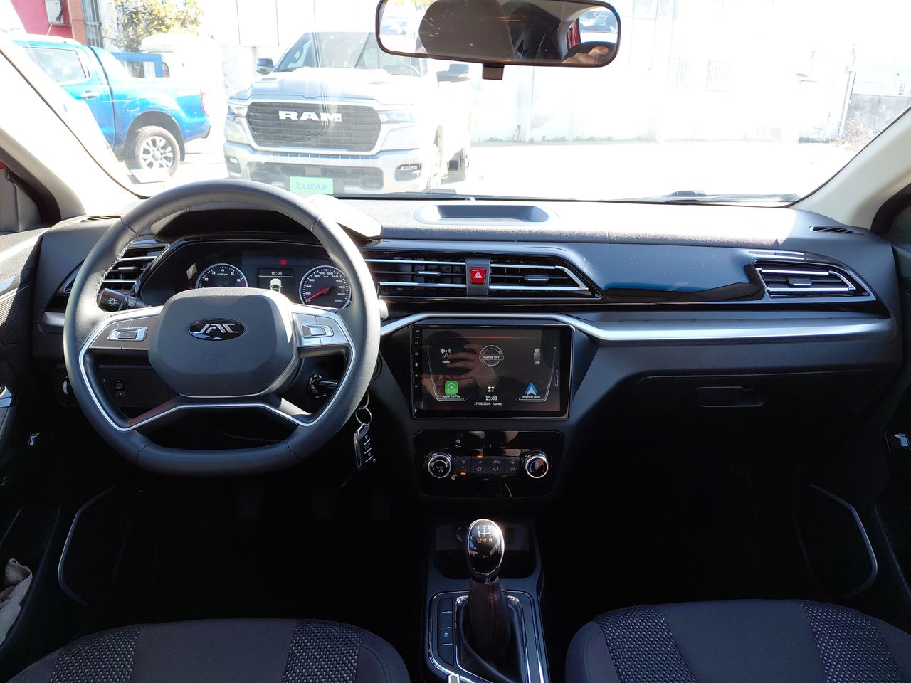 Volkswagen Taos — foto 23 de 25