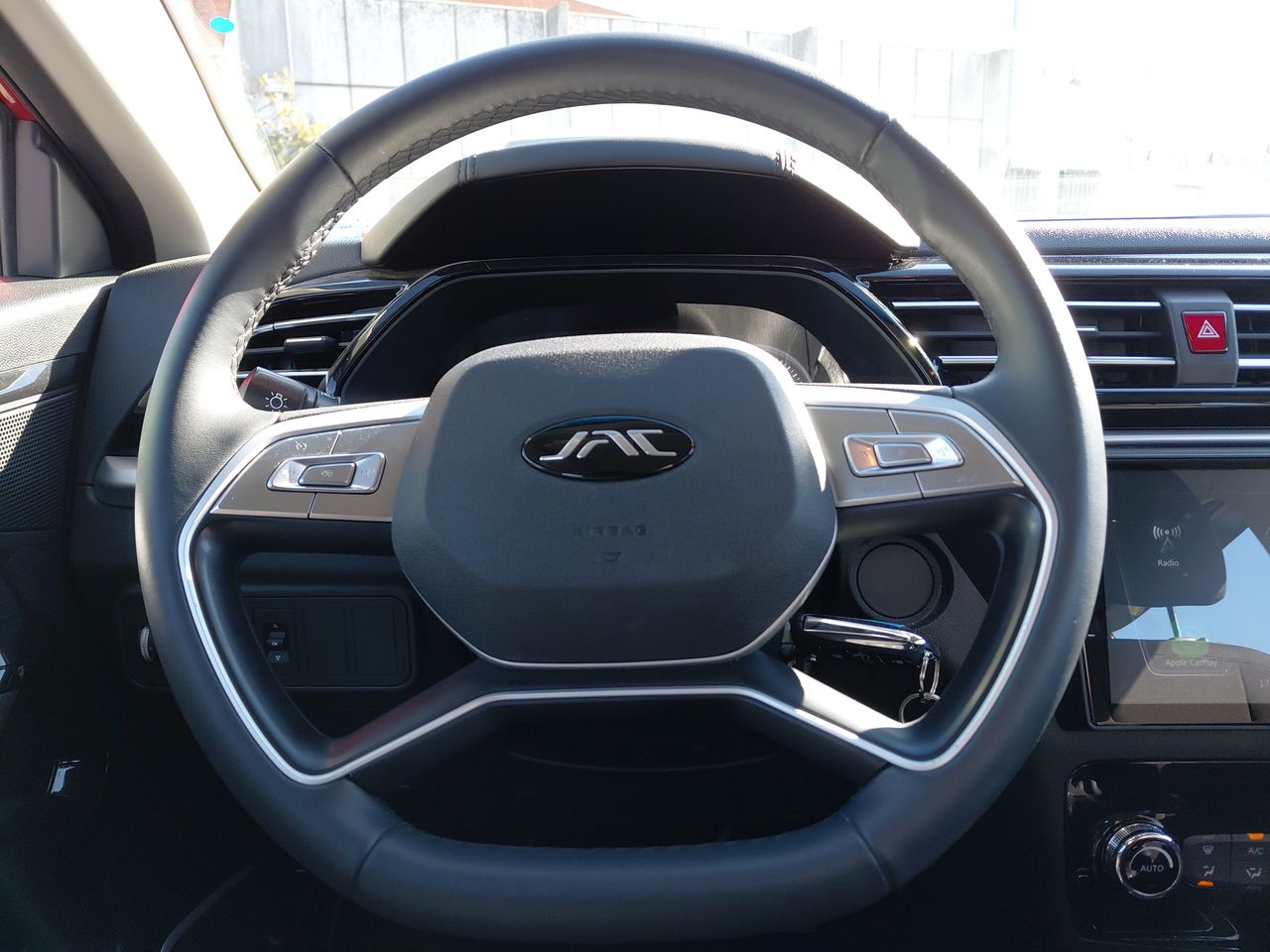 Volkswagen Taos — foto 16 de 25