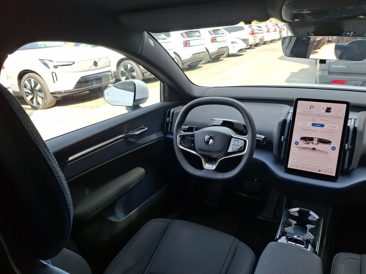 VOLVO - 16