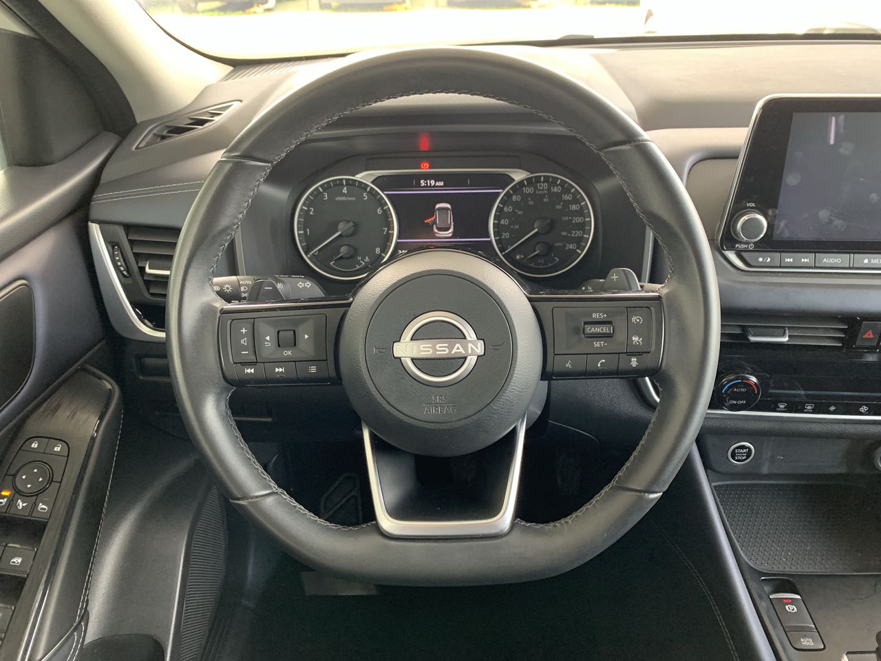 Nissan Qashqai — foto 19 de 29