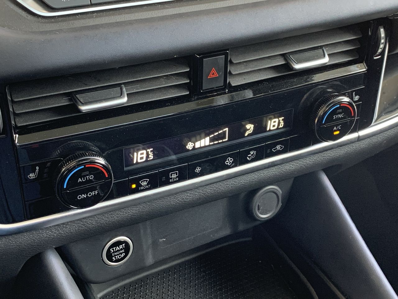 Nissan Qashqai — foto 24 de 29