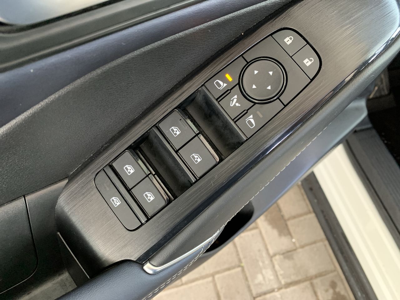 Nissan Qashqai — foto 16 de 29