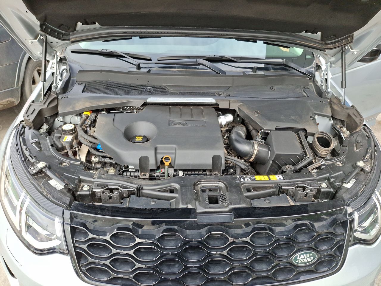 LAND ROVER - 16
