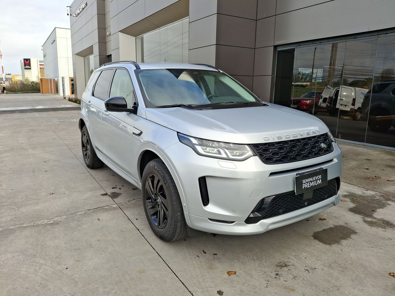 LAND ROVER - 1