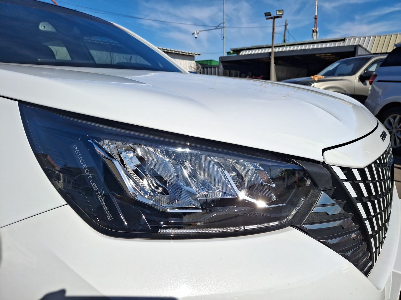 Peugeot 2008 — foto 19 de 35