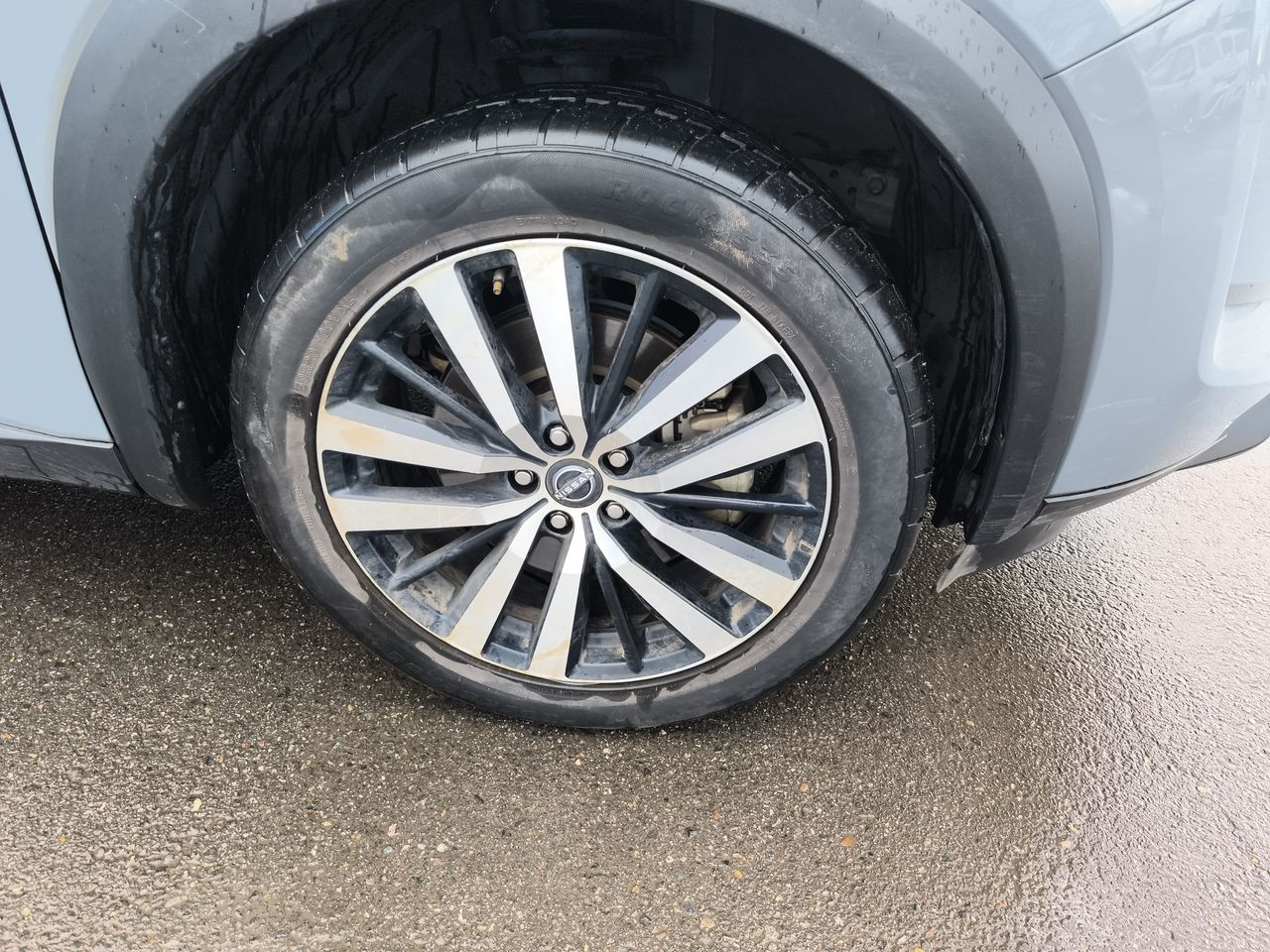 Nissan Pathfinder — foto 16 de 36