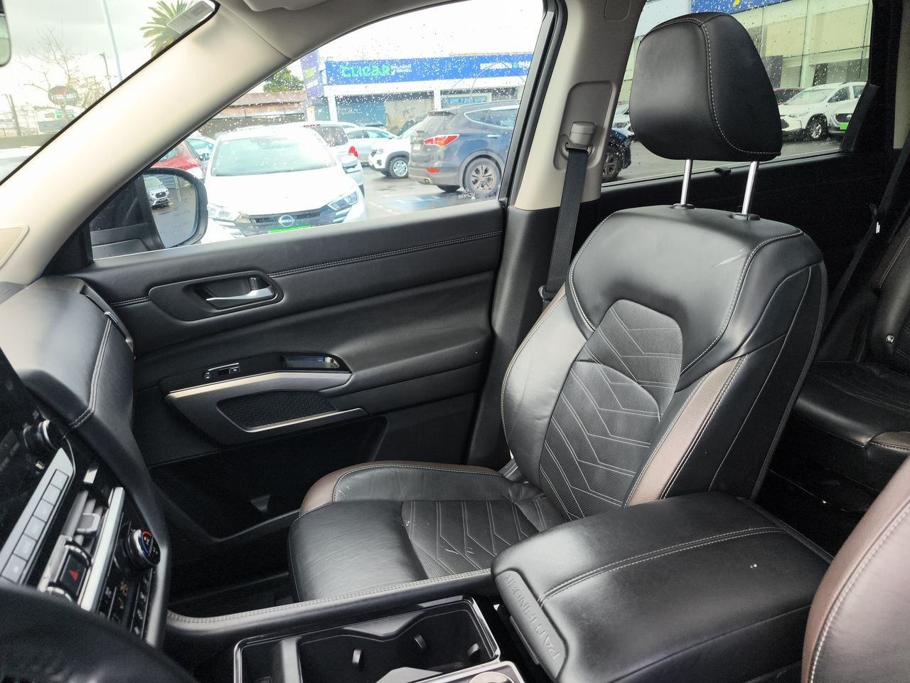 Nissan Pathfinder — foto 33 de 36