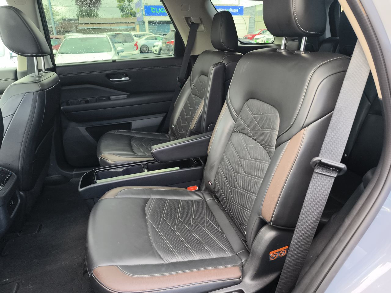 Nissan Pathfinder — foto 34 de 36