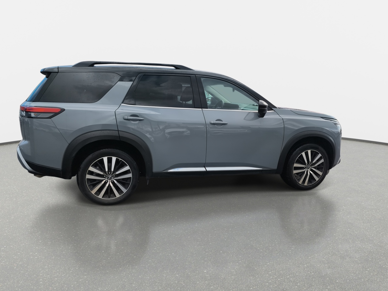 Nissan Pathfinder — foto 9 de 36