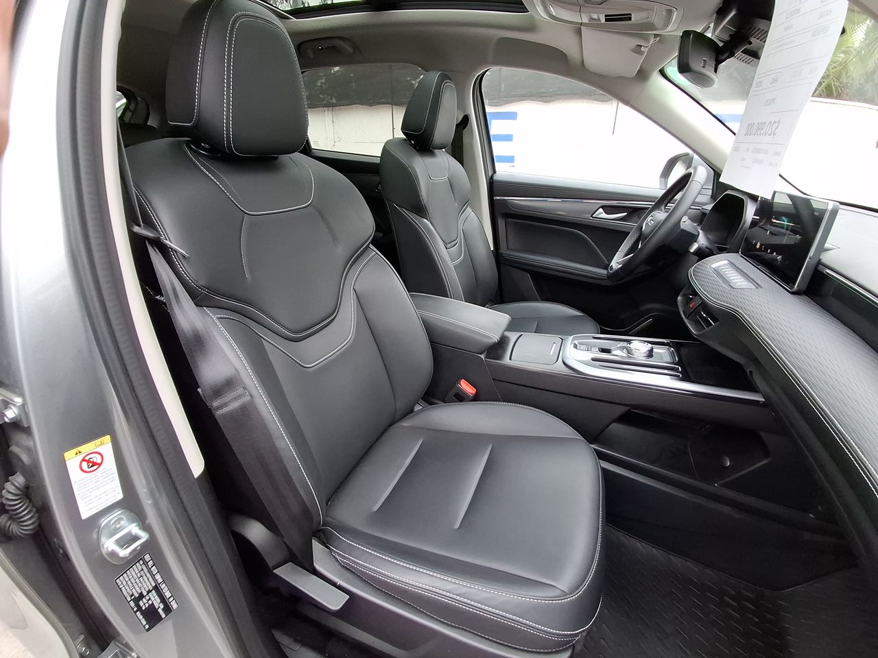 Great Wall Haval Jolion — foto 27 de 29