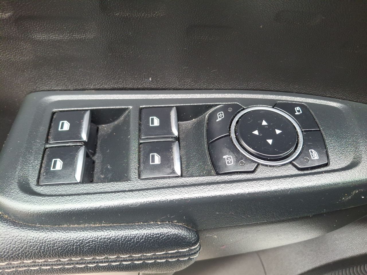 Ford Ranger — foto 23 de 31
