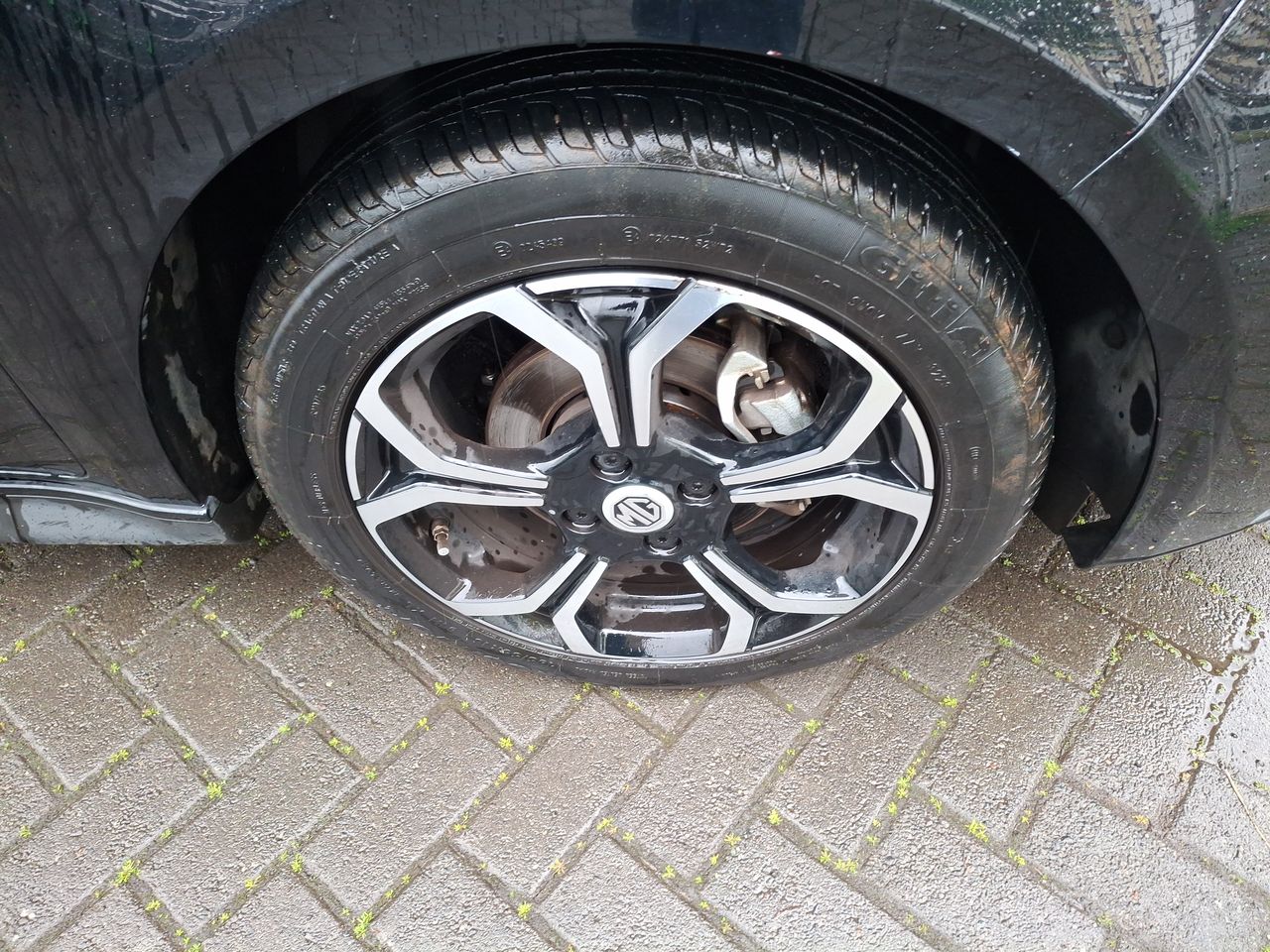 MG Zs — foto 18 de 34