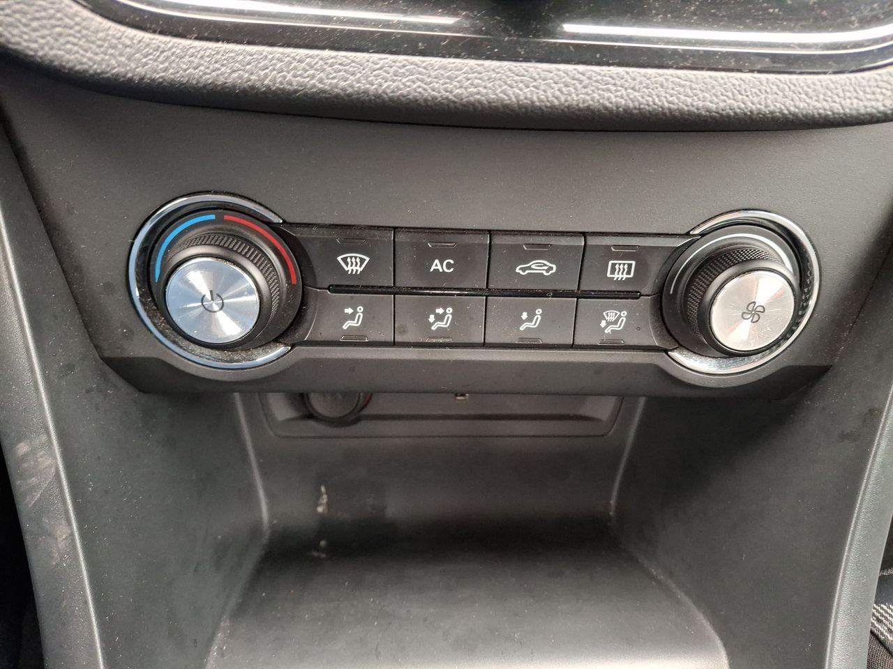 MG Zs — foto 30 de 34