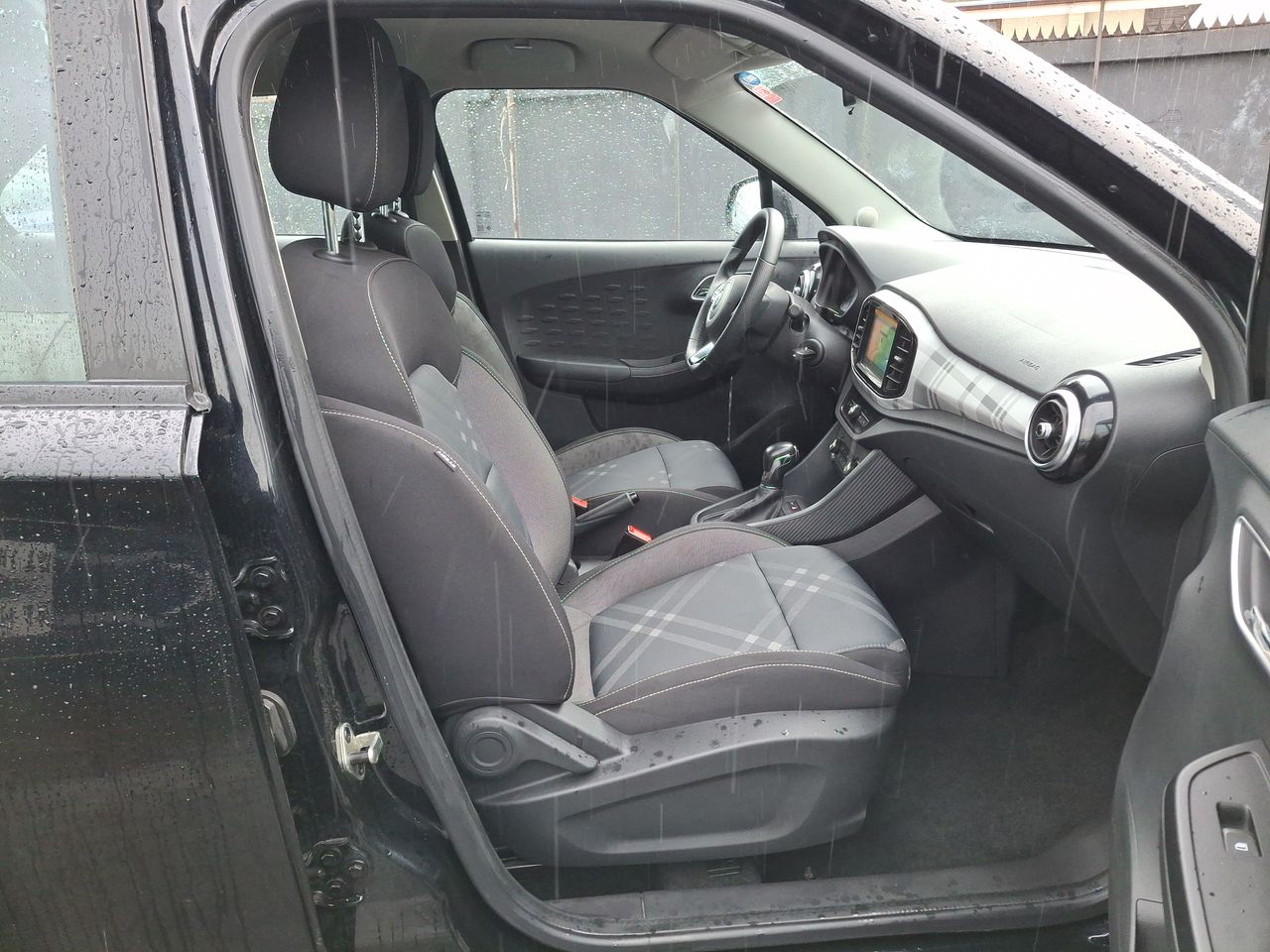 MG Zs — foto 33 de 34