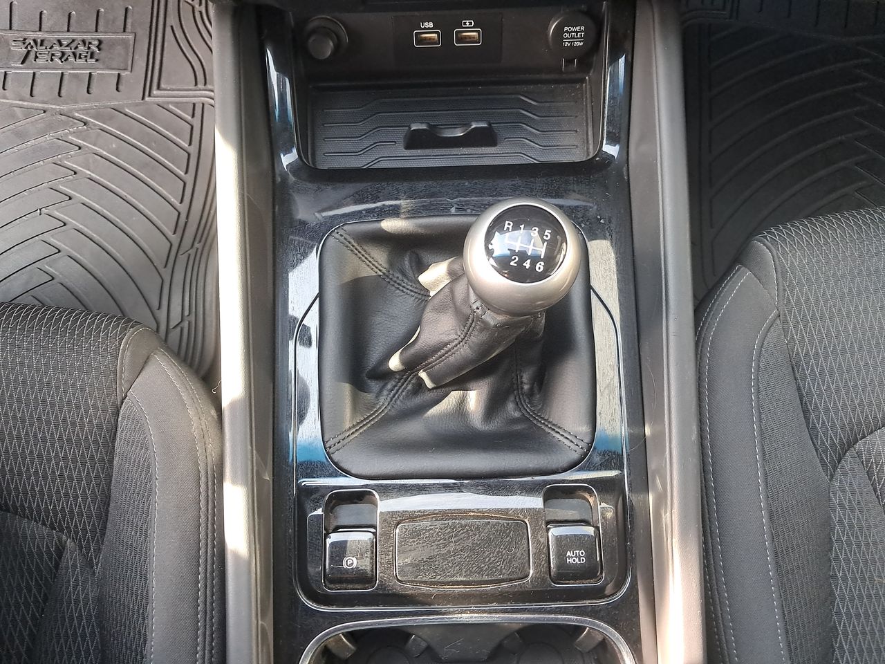 SSANGYONG - 30