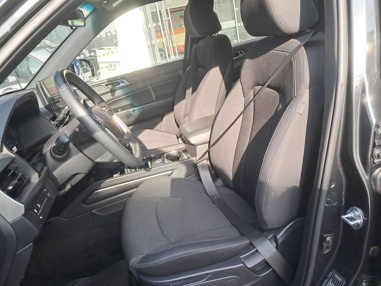 SSANGYONG - 23
