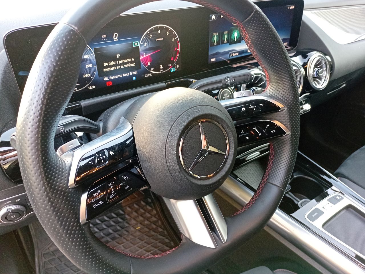 MERCEDES BENZ - 15