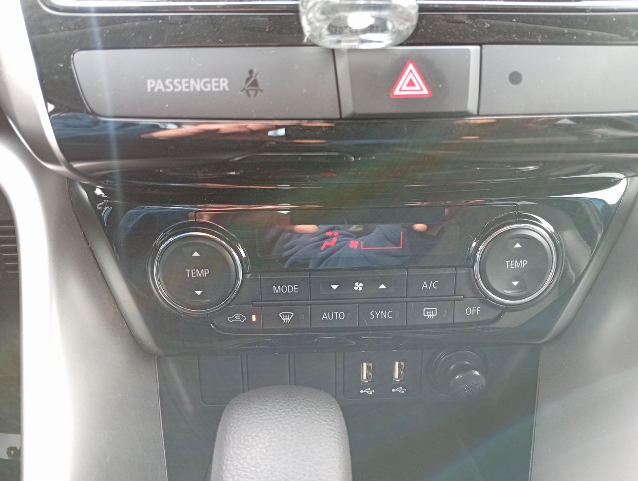 MITSUBISHI - 20