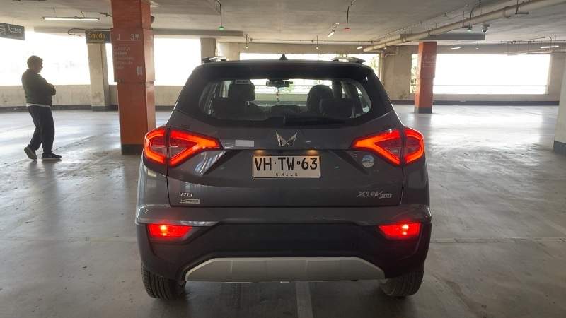 MAHINDRA - 4