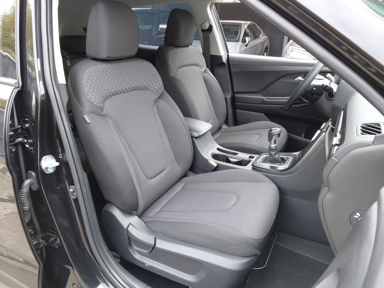 HYUNDAI - 23