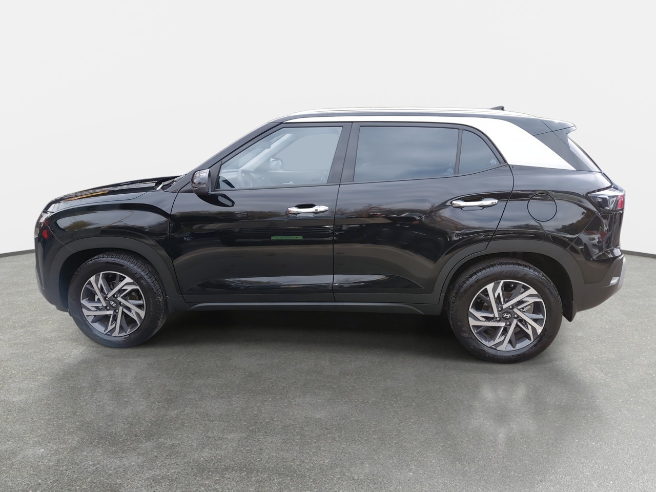 HYUNDAI - 4