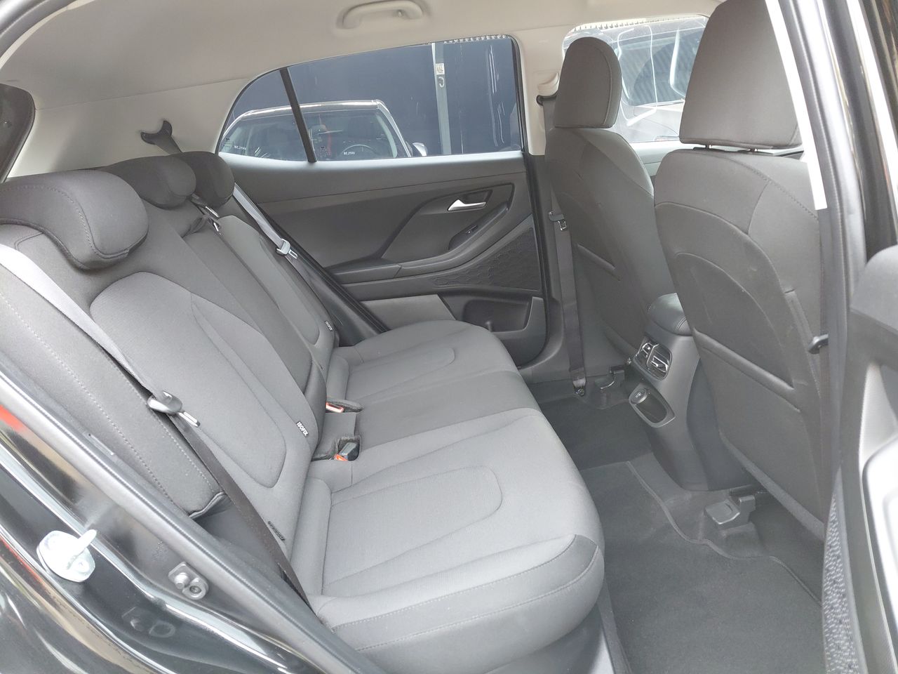 HYUNDAI - 3