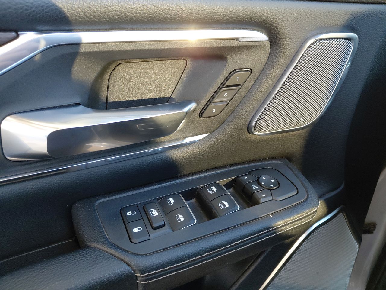 RAM - 12