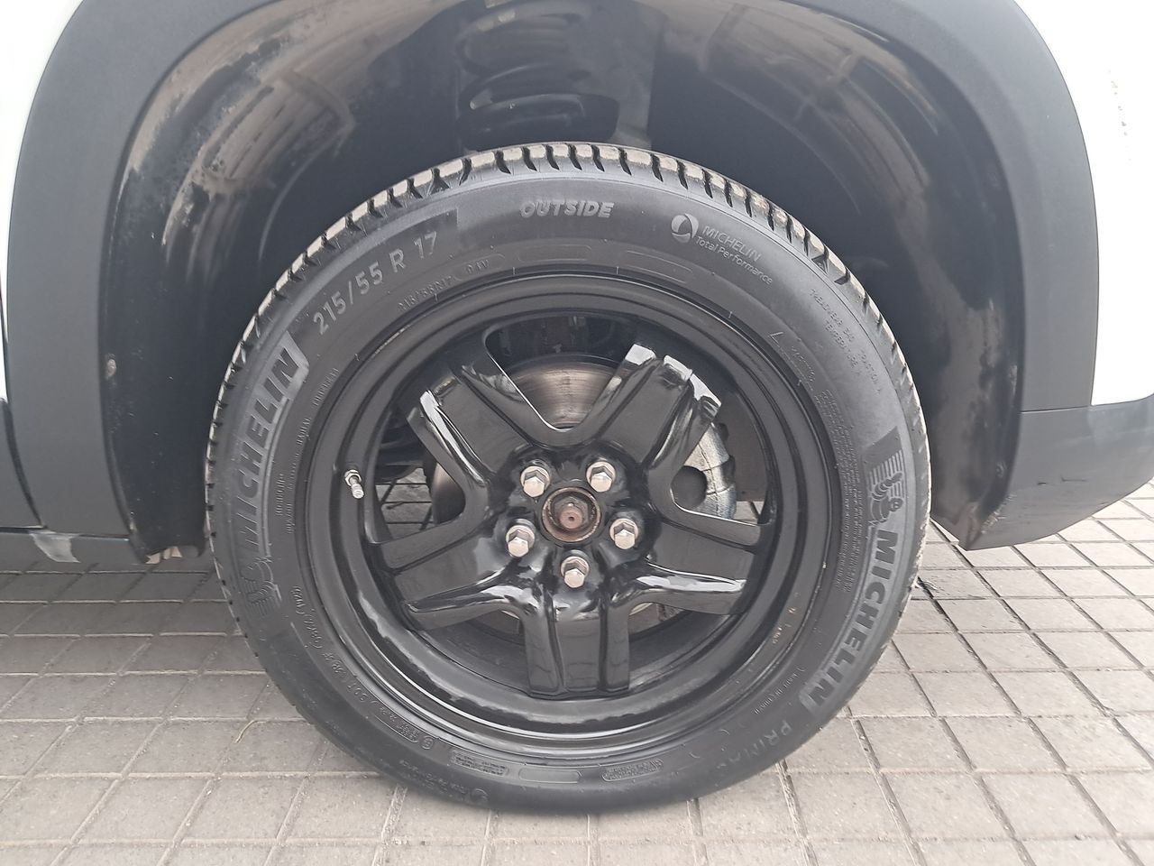 Chevrolet Montana — foto 18 de 33