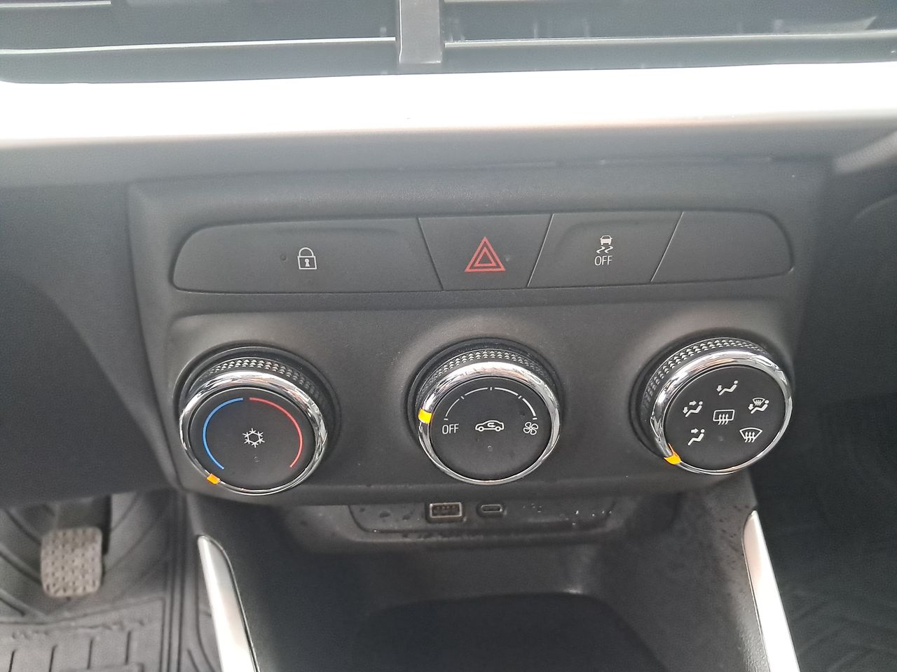 Chevrolet Montana — foto 29 de 33