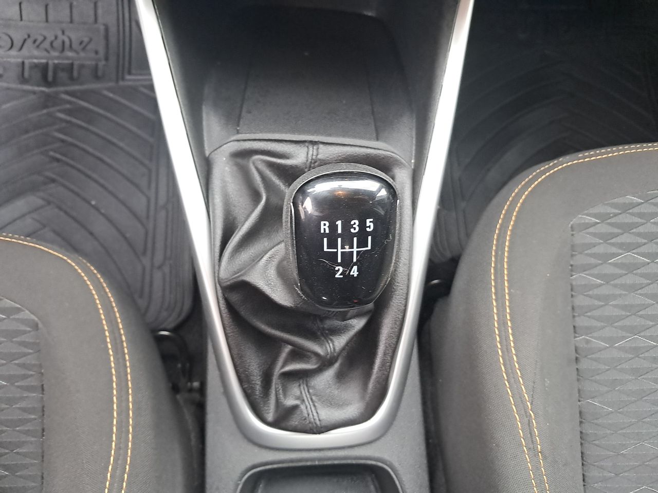 Chevrolet Montana — foto 30 de 33